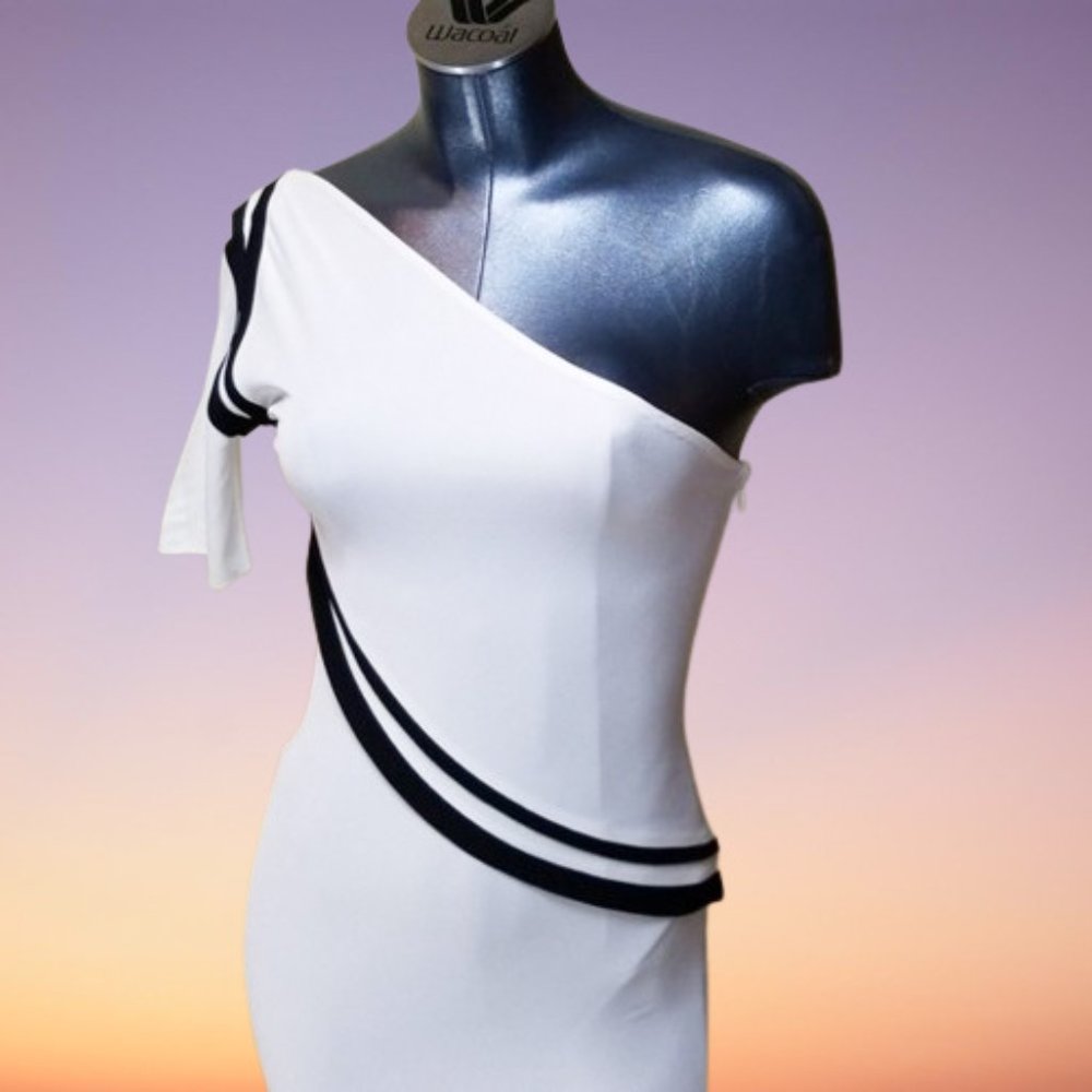 Gianfranco Ferre White and Black Dress/Gown - Picture 4 of 11